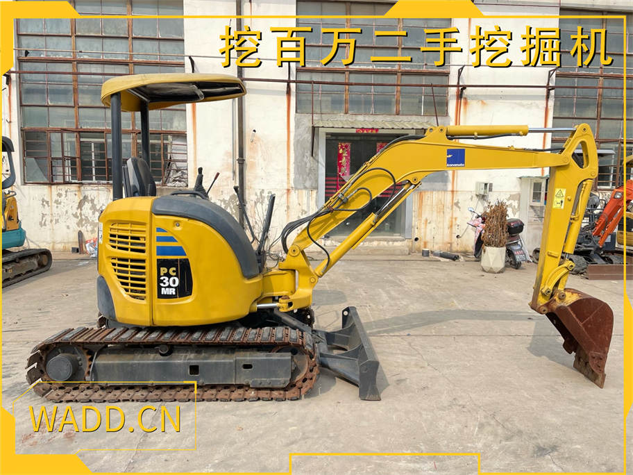 選購(gòu)二手小松30挖掘機(jī)，輕巧靈活的小型挖掘機(jī)，提供精準(zhǔn)挖掘解決方案。了解更多關(guān)于這臺(tái)設(shè)備的詳細(xì)信息，立即聯(lián)系我們！